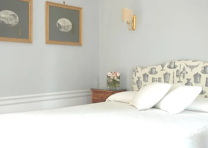 Lancelot Отель 3*