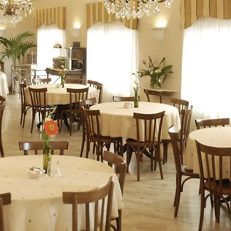 Lancelot מלון 3*