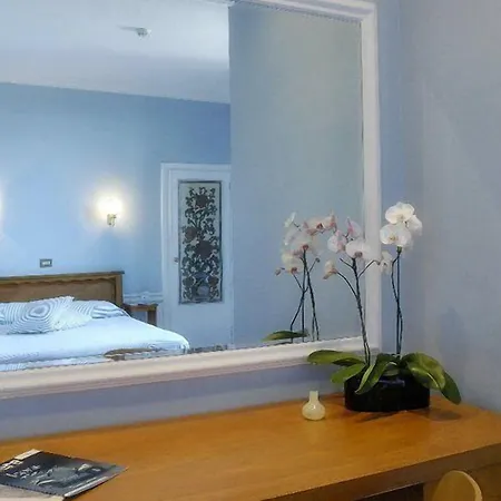 Hotel Lancelot 3*