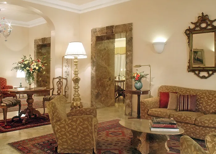 Lancelot Hotel