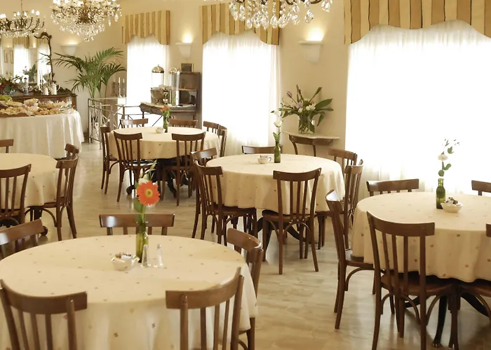 Lancelot Hotel 3*